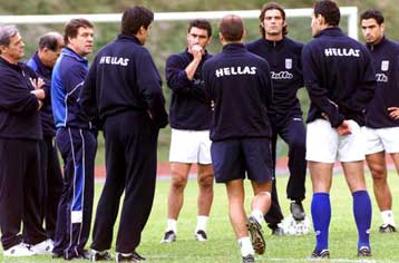 Αδιάφορος αγώνας, ενδιαφέρων πάγκος για την εθνική κόντρα στην Φινλανδία