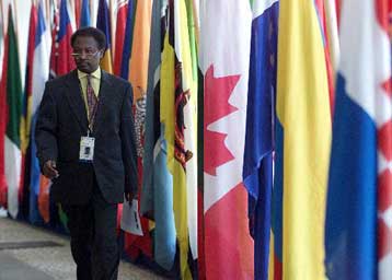 Η ΕΕ αναλαμβάνει τη σύνταξη νέου κειμένου για το Μεσανατολικό στη Διάσκεψη κατά του Ρατσισμού