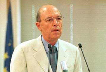 Το «μείγμα» ανάπτυξης και κοινωνικής πολιτικής έως το 2004 εξήγγειλε ο πρωθυπουργός