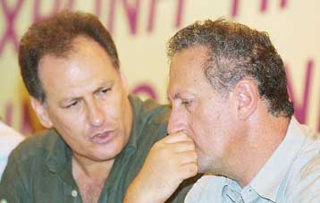 Ικανοποίηση στο ΠΑΣΟΚ από την υποψηφιότητα Λαλιώτη για τη γραμματεία του κόμματος