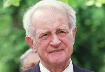 Κίνδυνο για τις ελληνογερμανικές σχέσεις το θέμα των αποζημιώσεων, εκτιμά ο Γιοχάνες Ράου