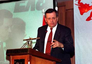 Αλλαγές στην κυβερνητική πολιτική εισηγείται ο πρόεδρος των Φιλελευθέρων