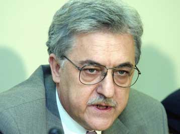 Το σημερινό Εθνικό Σύστημα Υγείας δεν μπορεί να διοικηθεί, παραδέχεται ο Αλ.Παπαδόπουλος