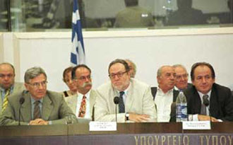 «Ναι» υπό όρους στην επιπλέον χρηματοδότηση των Ταμείων, λέει ο Τάσος Γιαννίτσης