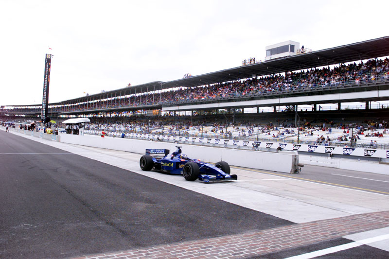 Διχάζονται οι γνώμες για την αναγκαιότητα διεξαγωγής του GP Ινδιανάπολης