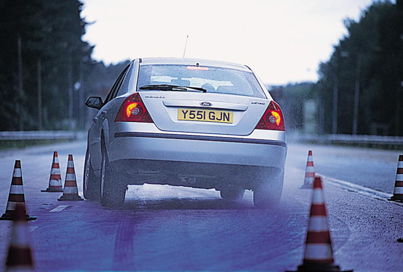 Αυτο… πέδηση από την Continental