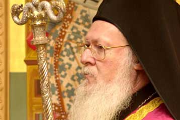«Αλλο τα πρόσωπα και άλλο η Εκκλησία της Ελλάδος» διευκρινίζει ο Βαρθολομαίος