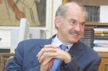 «Αναγκαία η παγκόσμια διακυβέρνηση» μετά τις επιθέσεις στις ΗΠΑ, δηλώνει ο Γ.Παπανδρέου