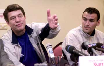 «Nα πεθάνουμε ως ήρωες» προέτρεψε τους Έλληνες διεθνείς ο Ρεχάγκελ