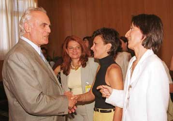 Κοινή προσπάθεια για την καταπολέμηση της τρομοκρατίας ζήτησε ο Α.Τσοχατζόπουλος