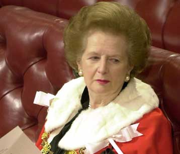 Η Θάτσερ κατηγορεί τους μουσουλμάνους ότι δεν καταδίκασαν τις τρομοκρατικές επιθέσεις