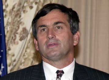 Διαφωνούμε αλλά είμαστε φίλοι, δήλωσε κατά την άφιξή του ο Αμερικανός πρεσβευτής