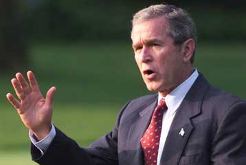 Ενίσχυση της αμερικανικής οικονομίας με 75 δισ. δολάρια ζήτησε ο Μπους