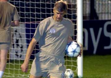 Μήνυμα Βενγκέρ προς Έρικσον… φοβού τους Έλληνες