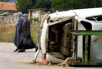 Μία νεκρή και δύο τραυματίες από έκρηξη σε κεντρική αρτηρία των Σκοπίων