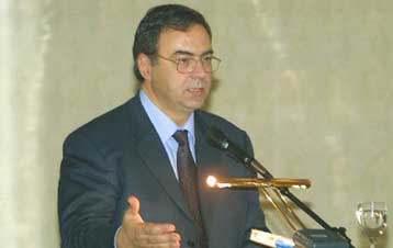 Θετικός ο ΥΠΑΝ σε προτάσεις για αλλαγές στο ν/σ για τις βιομηχανίες στην Αττική