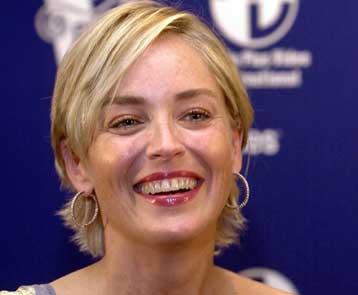 Στο νοσοκομείο εισήχθη η Σάρον Στόουν με ανεύρισμα στον εγκέφαλο