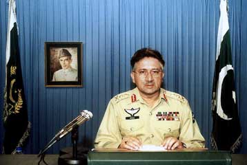 Επαφές με το περιβάλλον του Αφγανού πρώην μονάρχη επιδιώκει ο Μουσαράφ