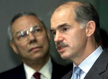 Την απόλυτη στήριξη εκ μέρους της Ελλάδας μετέφερε στον Κ.Πάουελ ο Έλληνας ΥΠΕΞ