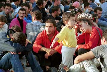 Εξήντα έξι λαθρομετανάστες εντόπισε στην Eύβοια το Λιμενικό