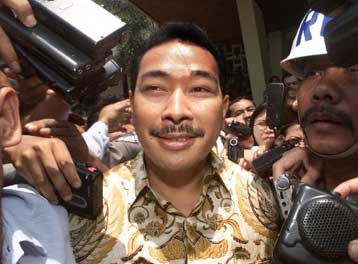 Αθώος, μέχρι νεωτέρας, ο νεότερος γιος του Σουχάρτο