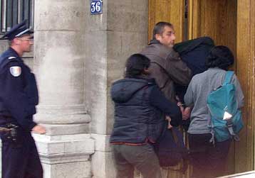 Υπό έρευνα τα έργα και οι ημέρες ενός Γαλλοαλγερινού που θεωρείται συνεργάτης του Μπιν Λάντεν