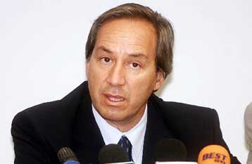 Πλασματικός και μίζερος ο προϋπολογισμός του 2002, λέει η ΝΔ