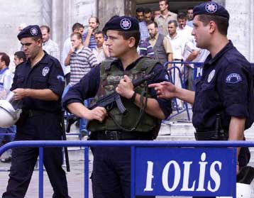 Την καταστολή βίαιων διαδηλώσεων ισλαμιστών αποφάσισαν οι τουρκικές Αρχές