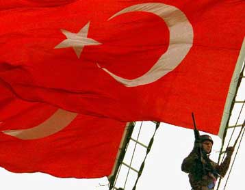 «Απαστράπτον πετράδι του στέμματος» η Τουρκία, σύμφωνα με μέλος του Κογκρέσου