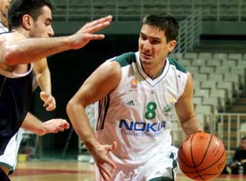 Ο Παναθηναϊκός πήρε το πρώτο ντέρμπι με 77-73 τον ΠΑΟΚ