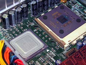 H ΑΜD παρουσιάζει τους πρώτους Athlon XP