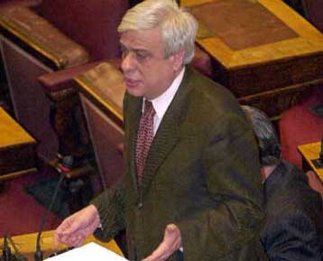 Σε κλίμα αντεγκλήσεων ψηφίστηκε τροπολογία ν/σ του υπουργείου Υγείας