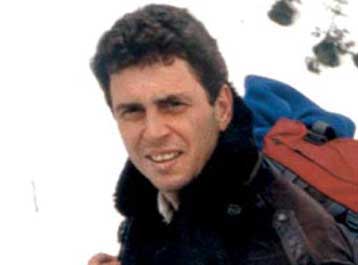 Διαπομπεύθηκε και λιθοβολήθηκε ο Γάλλος δημοσιογράφος που συνελήφθη από τους Ταλεμπάν