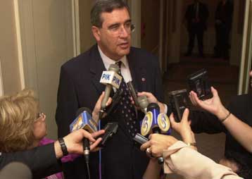 Οι δηλώσεις Φερχόιγκεν αποτελούν «ισχυρό μήνυμα προς κάθε κατεύθυνση» σχολίασε ο Παπαπέτρου