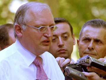 Ιδιαίτερης πολιτικής βαρύτητας οι δηλώσεις Φερχόιγκεν σύμφωνα με το ΔΗΣΥ