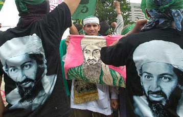 Οι Ταλιμπάν προτείνουν την παράδοση του Μπιν Λάντεν σε ουδέτερη χώρα – «Όχι» των ΗΠΑ