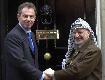 Αντικειμενικός στόχος η δημιουργία Παλαιστινιακού κράτους, είπε στον Αραφάτ ο Μπλερ