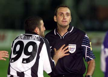 Παραπέμπεται ο Μπριάκος για το γκολ και το μη πέναλτι στην Τούμπα