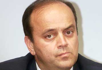 Αποζημίωση τριών δισεκατομμυρίων ζητούν από τον Κ.Λαλιώτη τρεις βουλευτές της ΝΔ