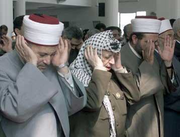 Ο Αραφάτ απέρριψε το τελεσίγραφο του Ισραήλ για την παράδοση των δολοφόνων του Ζεεβί