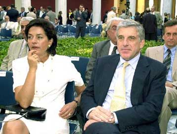 Βρέθηκαν οι πόροι για 29.661 προσλήψεις στο Δημόσιο