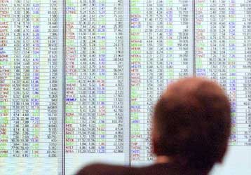 Υποχωρεί το ΧΑΑ την Παρασκευή εν μέσω απαισιοδοξίας για την οικονομία