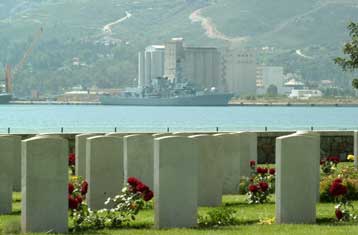 Στον εισαγγελέα οδηγήθηκαν οι Ισραηλινοί που φωτογράφιζαν τη Σούδα
