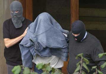 Τρία άτομα που φέρονται να ανήκουν στην ΕΤΑ συνελήφθησαν στην Ισπανία