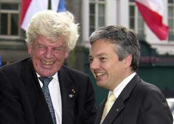 Ναι της Γάνδης σε μείωση των επιτοκίων εάν συγκρατηθούν μισθοί και πληθωρισμός