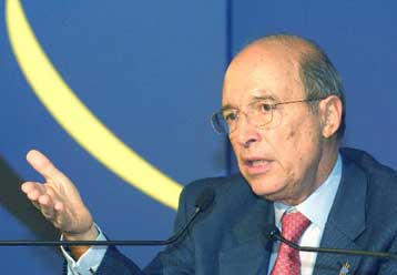 Πολιτικές και οικονομικές πρωτοβουλίες ενάντια στην τρομοκρατία ζητά ο πρωθυπουργός