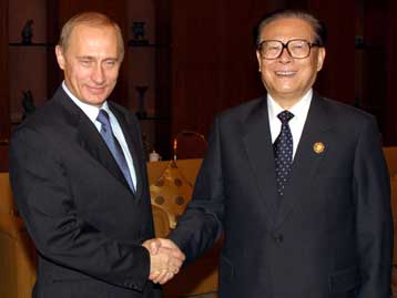 Ρωσία και Κίνα ζητούν τερματισμό του πολέμου στο Αφγανιστάν