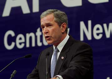 Ο Μπους καλεί όλα τα κράτη να διεξάγουν ενωμένα τον αγώνα κατά της τρομοκρατίας