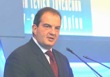 Η τρομοκρατία στο επίκεντρο της ομιλίας Καραμανλή