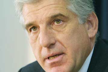 Ρύθμιση για τις εισηγμένες προωθεί το οικονομικό επιτελείο της κυβέρνησης